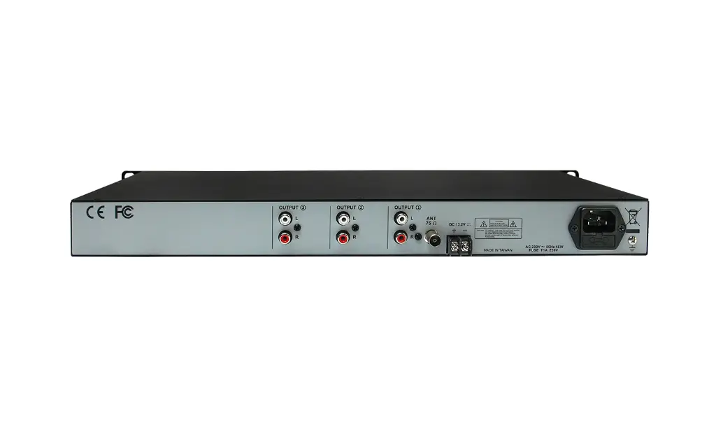 tripleradiorear[1].webp